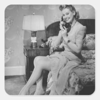 Mujer hablando por teléfono