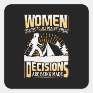 Pegatina Cuadrada Mujeres Hiker Pertenecen A Todos Los Lugares