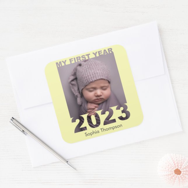 Pegatina Cuadrada My First Year 2023 Modern Cutout Baby Photo Yellow (Sobre)