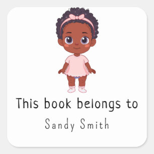 Pegatina Cuadrada Niña afroamericana - Este libro pertenece a