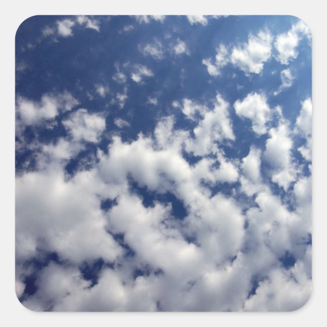 Pegatina Cuadrada Nubes esponjosas En El Cielo Azul (Anverso)
