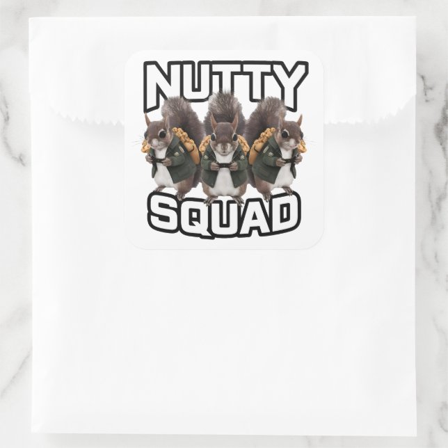Pegatina Cuadrada Nutty Squad, Squirrel Snack Squad (Bolso)