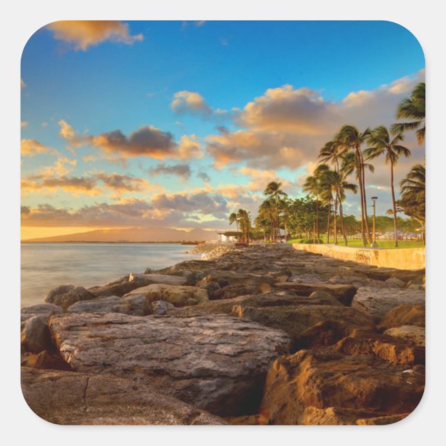 Pegatina Cuadrada Océano Atardecer Sobre Rocas Y Palmeras | O'Ahu (Anverso)