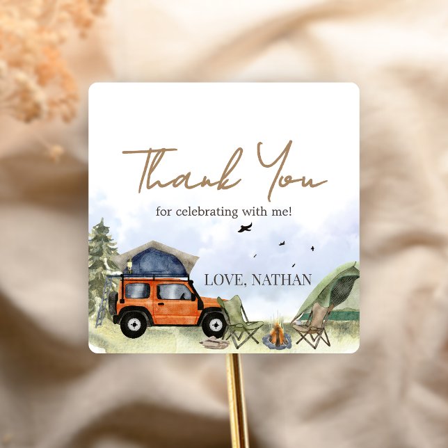 Pegatina Cuadrada One Happy Camper Camping Boy Birthday (One Happy Camper 1st Birthday Party Sticker)