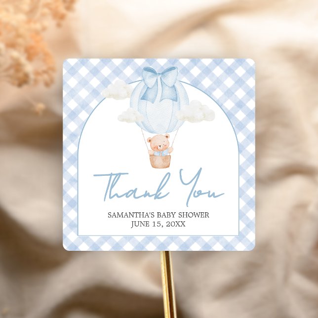 Pegatina Cuadrada Oso Azul Oso Apenas Espera Baby Shower  (Bear Baby Shower Sticker)
