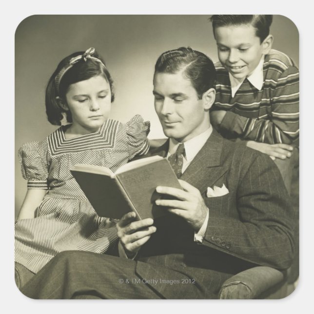 Pegatina Cuadrada Padre leyendo al hijo (Anverso)