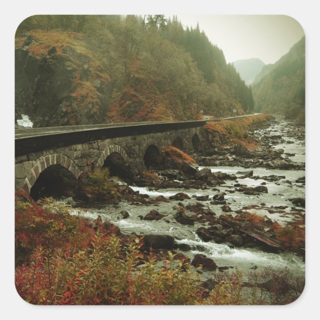 Pegatina Cuadrada Paisaje de los bosques y ríos otoñales (Anverso)