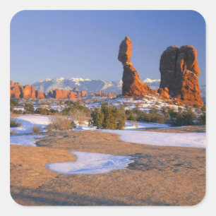 Pegatina Cuadrada PARQUE NACIONAL ARCHES, UTAH. EE.UU. Roca equilibr