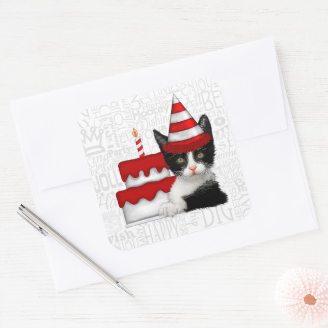 Pegatina Cuadrada Pastel de cumpleaños con gatito blanco y negro (Sobre)