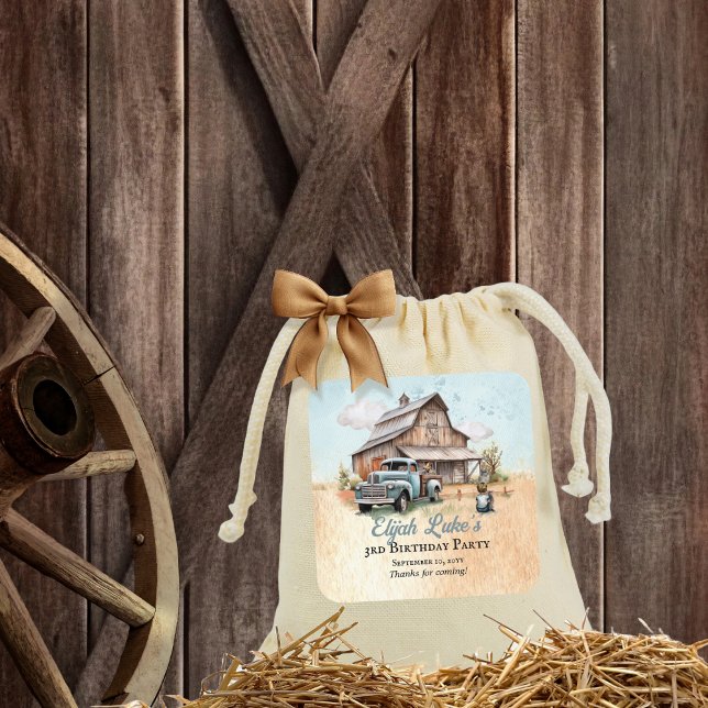 Pegatina Cuadrada Pequeño agricultor 3 Fiesta de cumpleaños gracias (Blue Boy 3rd Birthday Party Barn | Vintage Truck Favor Tags)