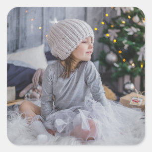 Pegatina Cuadrada Pequeño chica lindo y el árbol de Navidad .jp