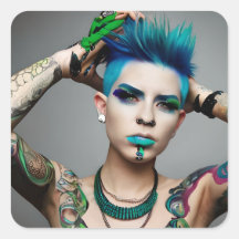 Persona transgénero con azul mohawk