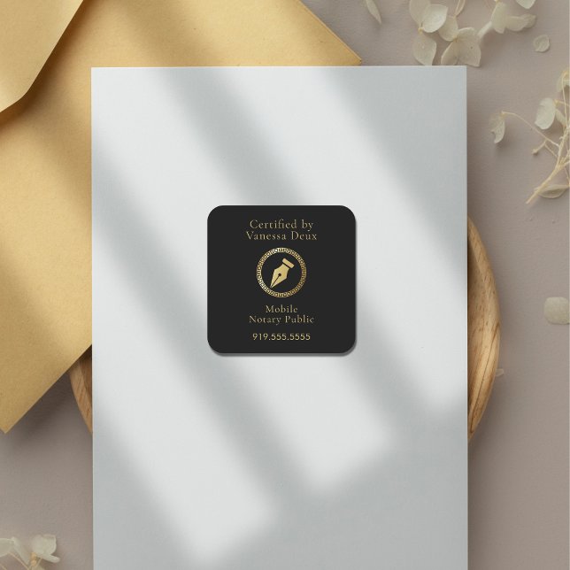 Pegatina Cuadrada Pluma notarial moderna en negro y oro certificada  (Subido por el creador)