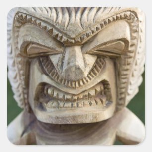 Pegatina Cuadrada Polinesia, Reino de Tonga. Primer plano de tiki