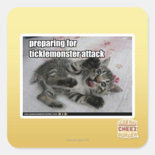 Pegatina Cuadrada Preparándose Para El Ataque De Ticklemonster