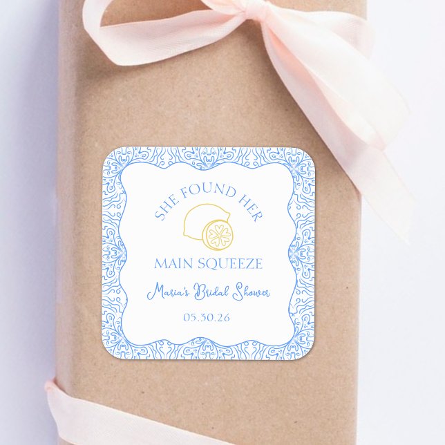 Pegatina Cuadrada Principal Squeeze Bridal Shower Lemon Blue Favor (Custom 'She Found Her Main Squeeze' stickers, perfect for adding a fun touch to bridal shower favors)