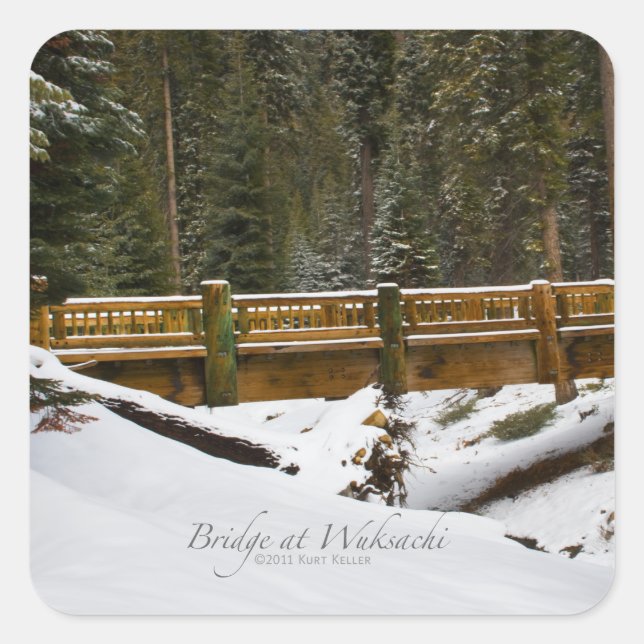 Pegatina Cuadrada Puente en Wuksachi (Anverso)