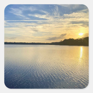 Pegatina Cuadrada Puesta de sol sobre el lago Wildcat
