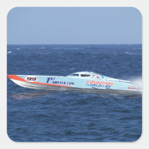 Pegatina Cuadrada Racer de lanchas motoras en alta mar