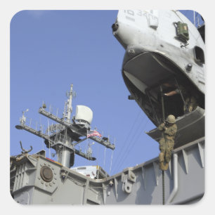 Pegatina Cuadrada Rápido-cuerdas de un soldado