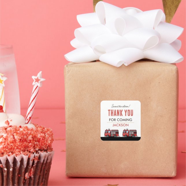 Pegatina Cuadrada Red Fire Truck Party Décor | Custom Kids Birthday (Fiesta)
