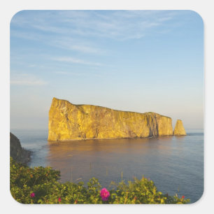 Pegatina Cuadrada Rocher Perce (Roca Perce), Quebec, Canadá.