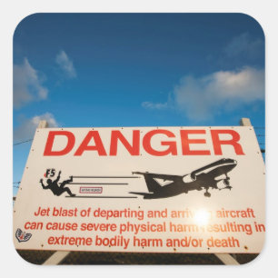 Pegatina Cuadrada Señal de peligro cerca del aeropuerto del St.