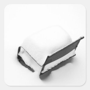 Pegatina Cuadrada Silla De Césped Metalizado Vintage Llena De Nieve