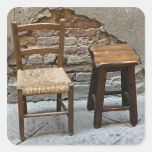 Pegatina Cuadrada Silla pequeña y taburete, Pienza, Italia