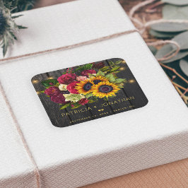 Pegatina Cuadrada Sombrillas de madera rústica y boda de rosas burde