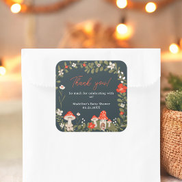 Pegatina Cuadrada Suntuosos hongos de bosque con flores de bebé