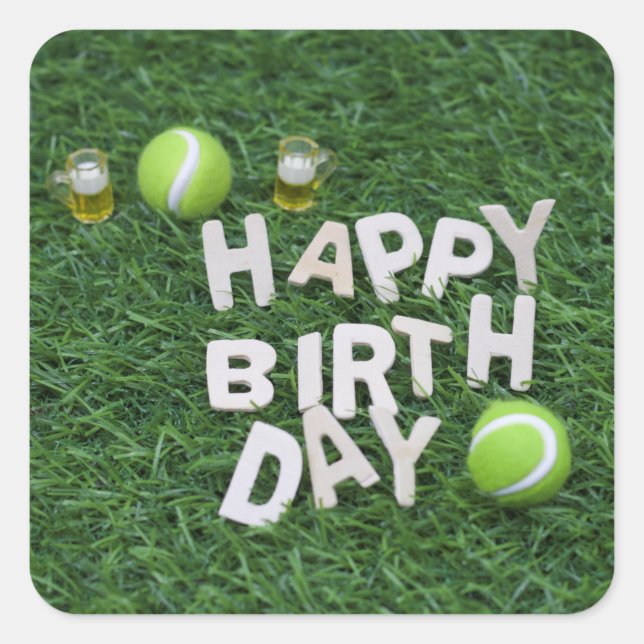 Pegatina Cuadrada Tenis Feliz cumpleaños con la pelota de tenis sobr (Anverso)