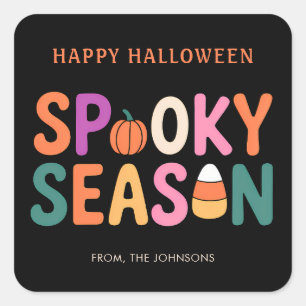 Pegatina Cuadrada Tipografía divertida de Spooky Season Feliz Hallow