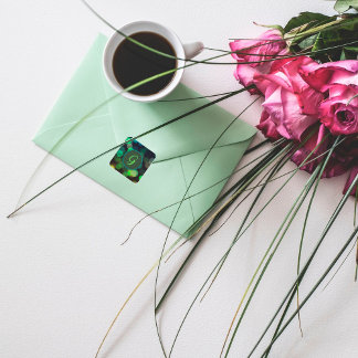 Pegatina Cuadrada Tonos de círculos verdes y monograma