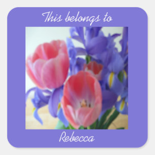 Pegatina Cuadrada Tulipanes rosados y personalizado púrpura del iri