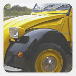 Pegatina Cuadrada Un antiguo Citroen negro y amarillo 2CV 2 CV,