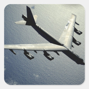 Pegatina Cuadrada Un B-52 Stratofortress en vuelo