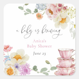 Pegatina Cuadrada Un bebé elabora un Baby Shower de té con flores si