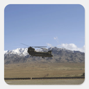 Pegatina Cuadrada Un CH-47 Chinook saca