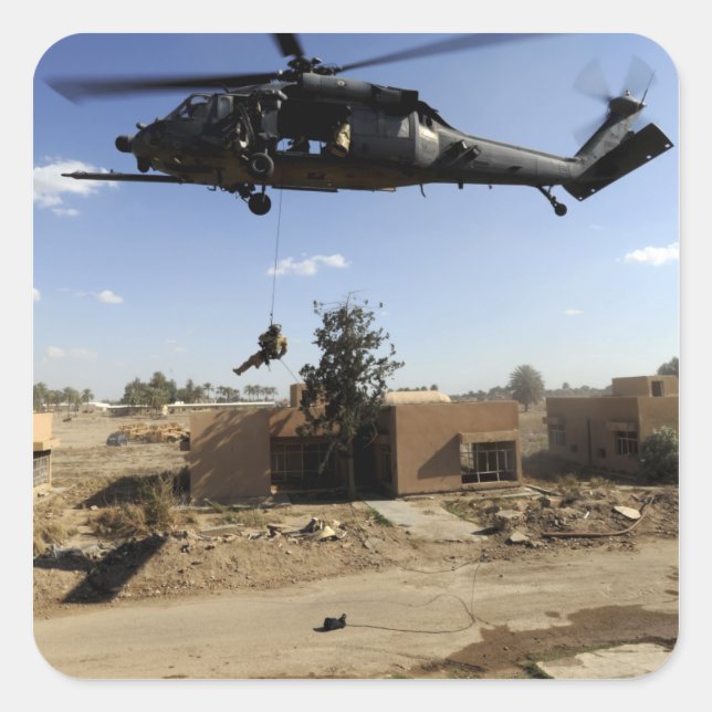 Pegatina Cuadrada Un pararescueman rappels de un HH-60 2 (Anverso)