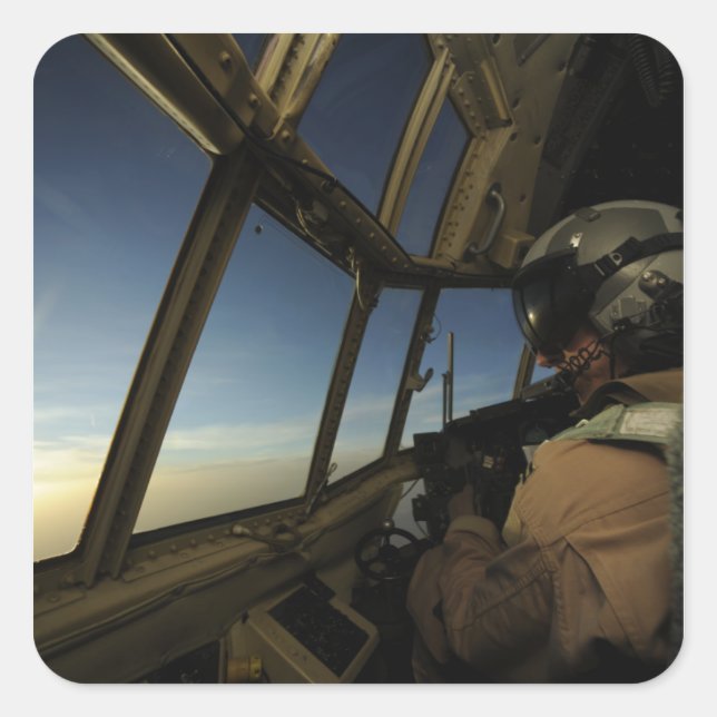 Pegatina Cuadrada Un piloto de Hércules C-130 explora el horizonte (Anverso)
