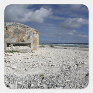 Pegatina Cuadrada Una arcón que desmenuza