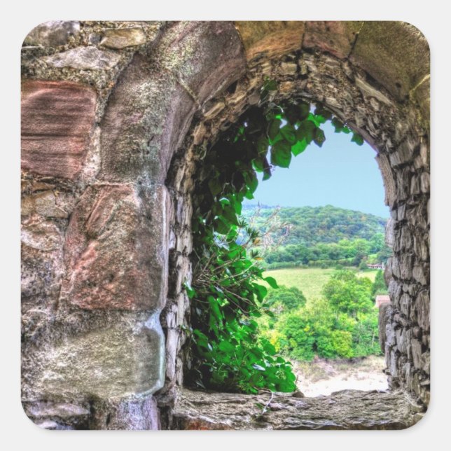 Pegatina Cuadrada Ventana histórica del castillo medieval de Chepsto (Anverso)