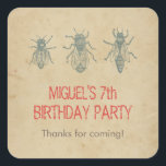 Pegatina Cuadrada Vintage Bees Kids Birthday Party Gracias<br><div class="desc">abejas vintage ilustracion/imagen/clipart antiguo, fiesta de cumpleaños de niños/niños, fiesta de cumpleaños sétimo/sétimo cumpleaños favores/favores, gracias personalizado/personalizado/personalizado/personalizable de texto/nombre, abeja torpe/insectos grabado azul, niño de cumpleaños, papel antiguo/antiguo/manchado/arrugado, apariencia angustiada/texturizado, sencillo/rústico/rústico colores retro de estilo antiguo/fresco, azul naranja marrón, de inspiración antigua/vintage/look/look/estilo. Diseño de fiestas de cumpleaños para niños, de rojo_dress,...</div>