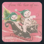 Pegatina Cuadrada Vintage Christmas Snowman Couple<br><div class="desc">Una Pareja De Snowman De Navidad Rosa Y Curva Retro Vintage En Sleigh Trayendo Regalos Pegatinas De Holiday Square.</div>