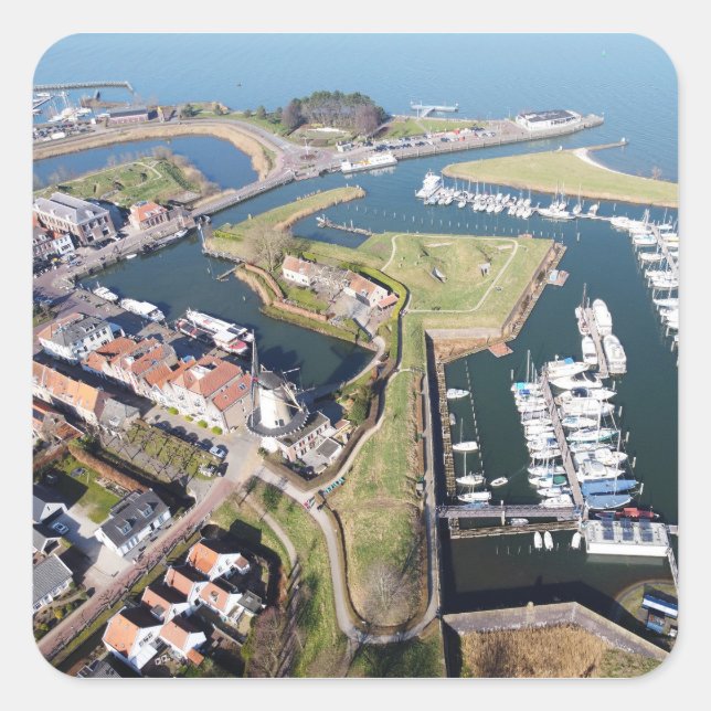 Pegatina Cuadrada Willemstad in Nederland met moderne haven. (Anverso)