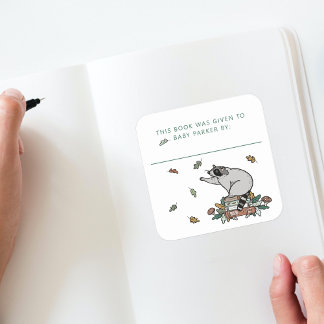 Pegatina Cuadrada Woodland Raccoon Storybook Baby Bookplate