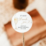 Pegatina de Pearls & Prosecco Bridal Shower Favor<br><div class="desc">Estos Pegatinas Pearls & Prosecco Bridal Shower Favor cuentan con elegantes perlas pintadas a mano con una flauta de champán para decorar su ducha de novia o brunch de novia. Estas etiquetas pegatinas le dan un toque muy bonito a su ducha de novias con nuestra decoración de Pearls y Prosecco...</div>