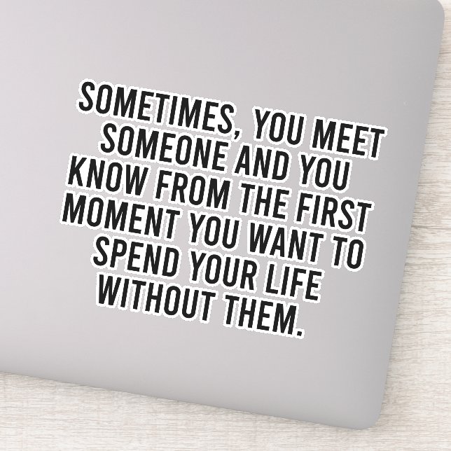 Pegatina El humor sarcástico e introvertido gracioso dice (Detalle)