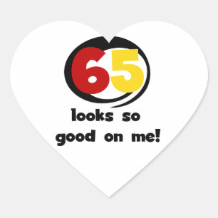 Pegatina En Forma De Corazón 65 se ve tan bueno conmigo camisetas y regalos